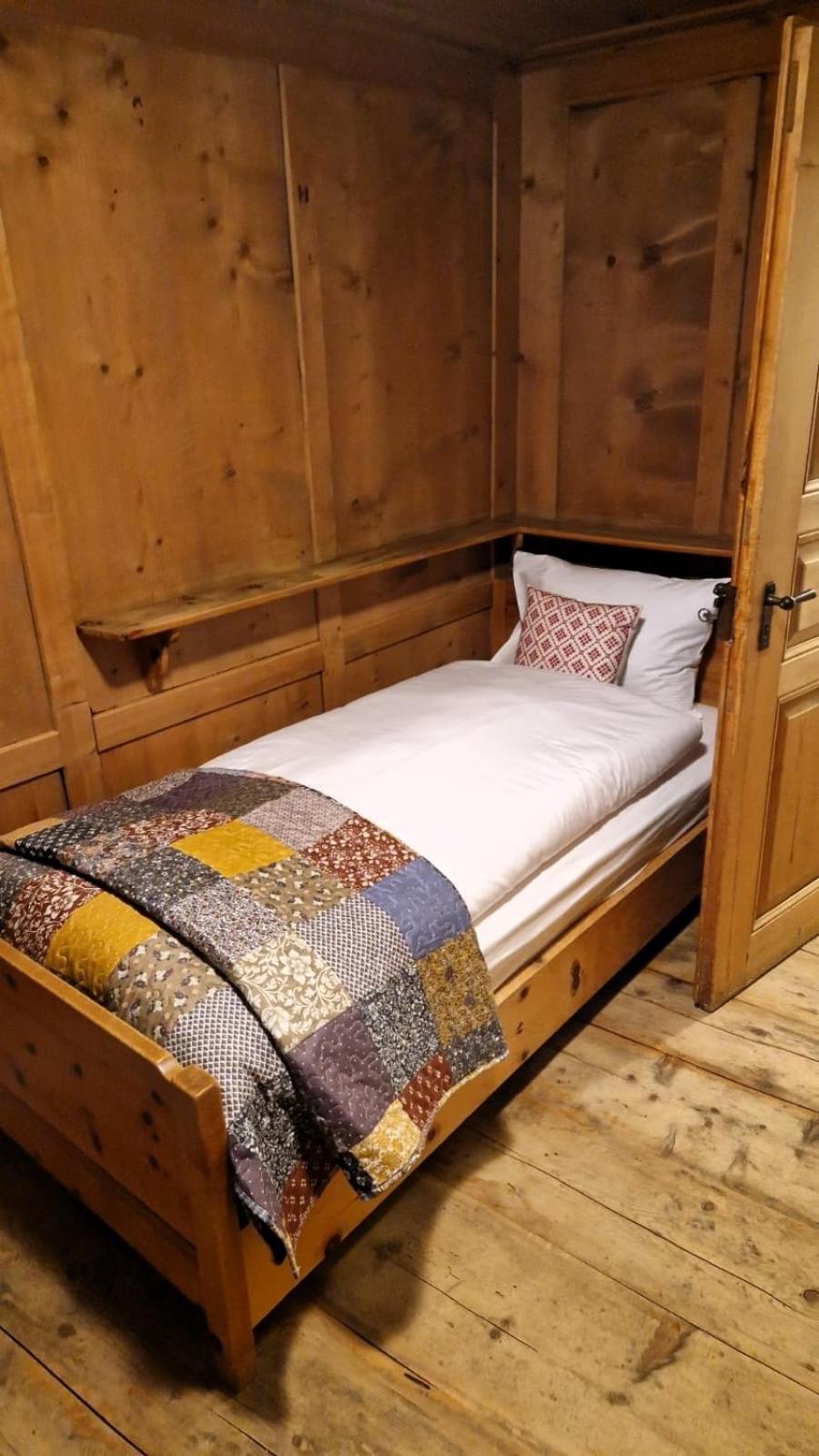 Weisses Kreuz - Crusch Alva Bed and Breakfast Samedan Exteriör bild
