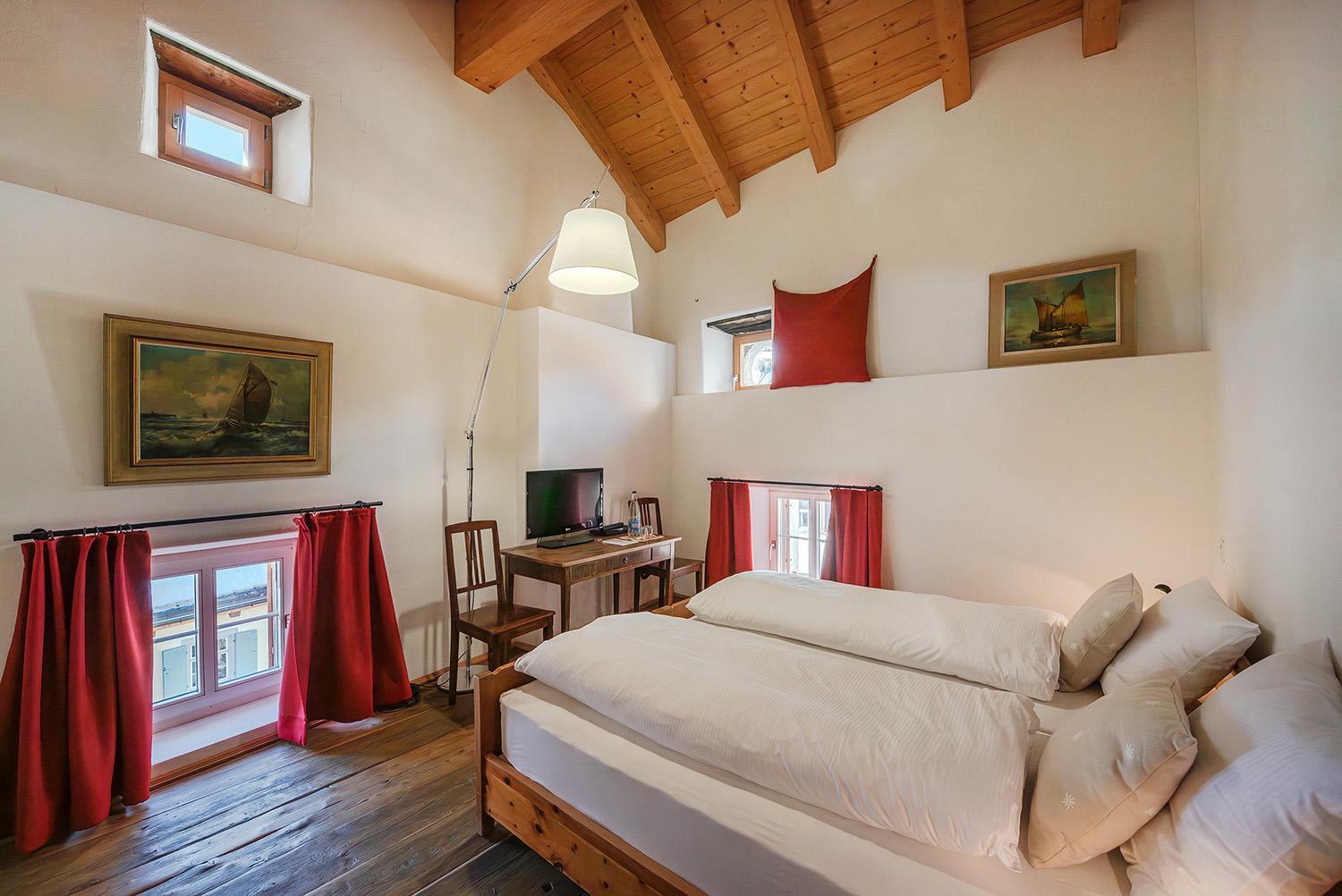 Weisses Kreuz - Crusch Alva Bed and Breakfast Samedan Exteriör bild